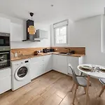 Διαμέρισμα Cocon Moderne & Cuisine Equipee *