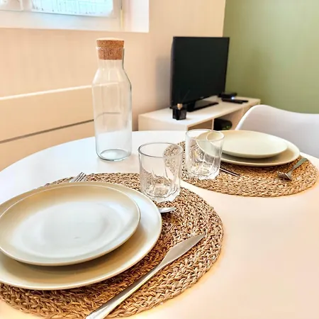 아파트 Cocon Moderne & Cuisine Equipee *